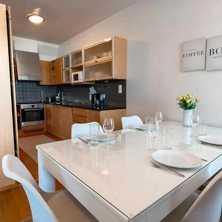 דירה 2ndhomes Luxury 2br With Rooftop Terrace & Sauna In Kamppi Center *