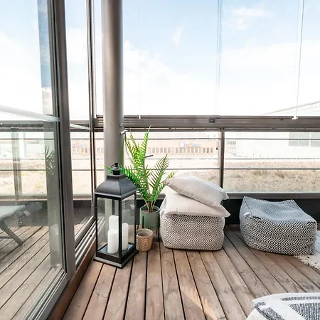 公寓 2ndhomes Luxury 2br With Rooftop Terrace & Sauna In Kamppi Center