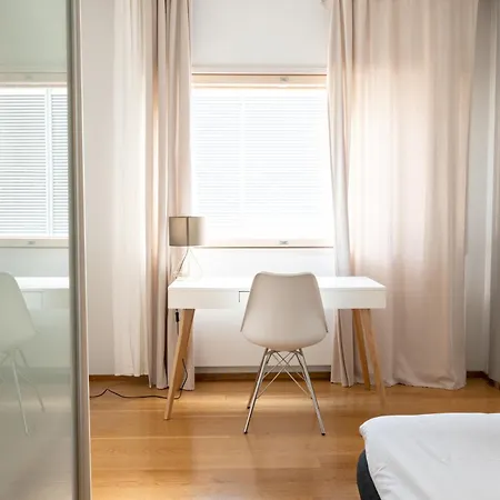 2ndhomes Luxury 2br With Rooftop Terrace & Sauna In Kamppi Center 公寓 *